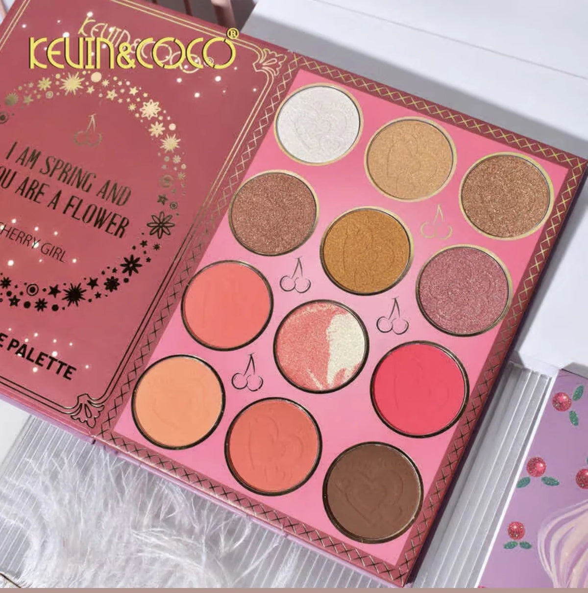 Book Makeup Palette 82 Couleurs Cherry Girl - Kevin & Coco